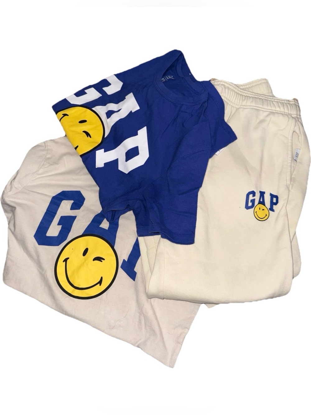 GAP Blue Tee and Cream Sweatpants with Yellow Smiley BOYS(xxl 14-16)